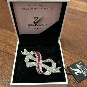 Swarovski 1998 Annual Edition Compassion Swan Crystal Brooch Pin Large Boxed